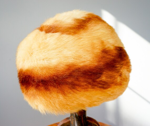 Vintage Shearling Tascan Lamb Fur Cloche Hat, Cos… - image 9