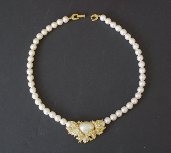 Vintage Richelieu Faux Pearl Rhinestones Necklace… - image 5