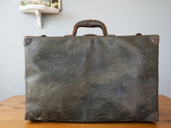 Antique Vintage Metal Suitcase/ Vintage Train Tru… - image 5