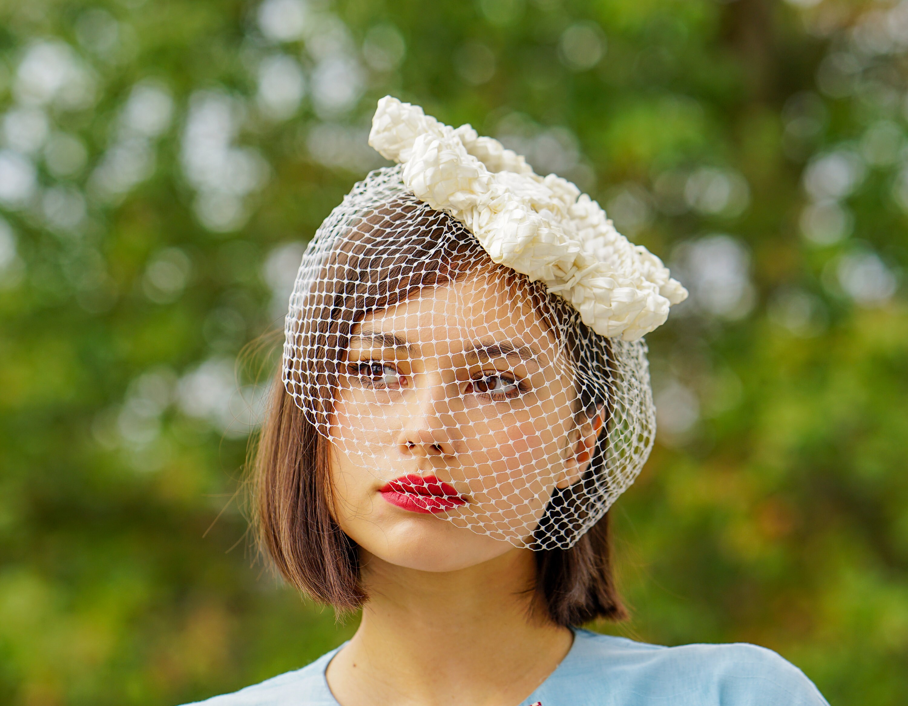 Vintage 50s Ivory Velvet Chenille Lattice Headband Hat Whimsy Cage Fascinator Elegant Bridal Cap Headpiece With Birdcage Veil - Half Hat  main image 2
