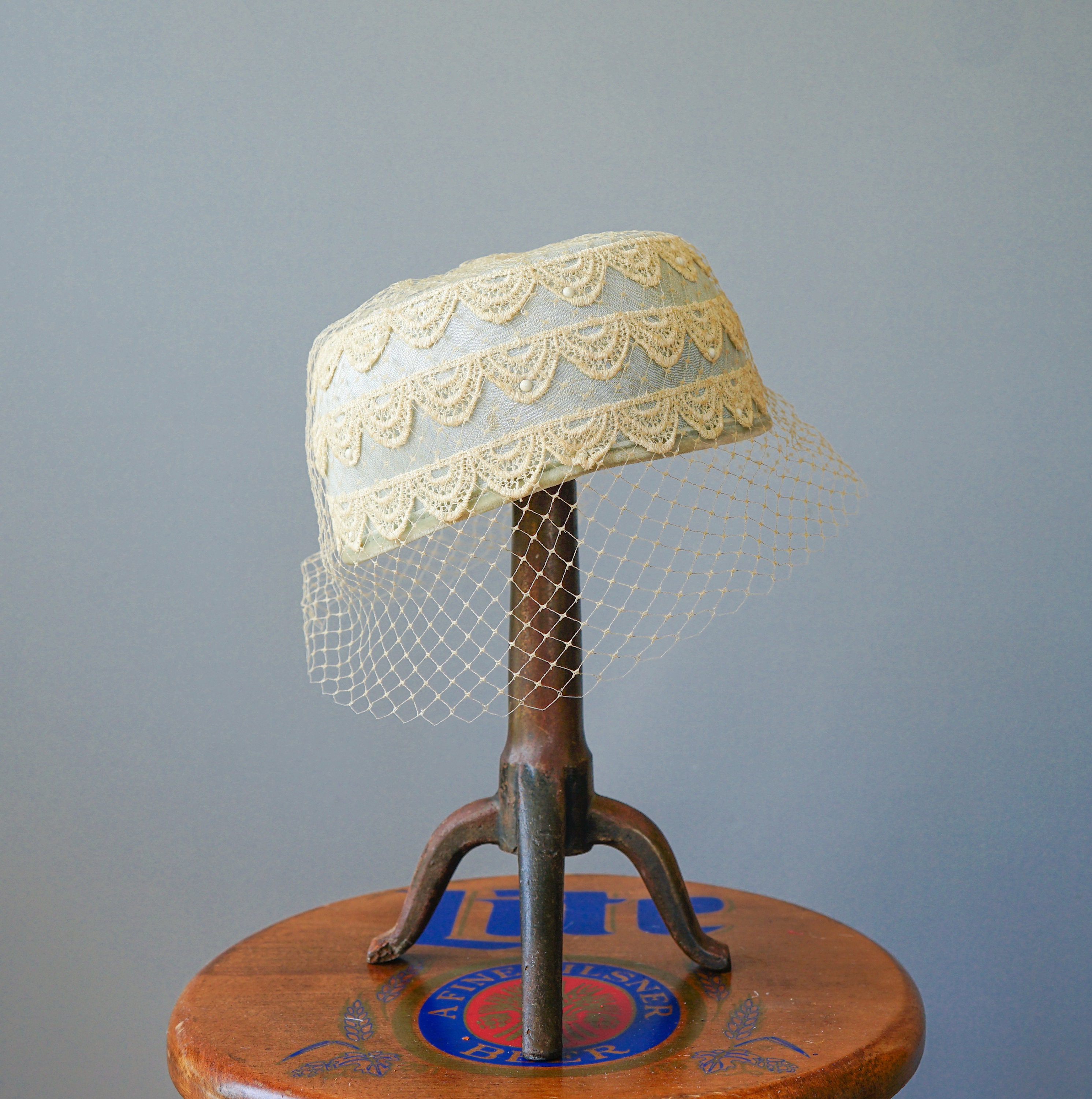Vintage 1960\'s Scalloped Lace Pill Hat‎ with Pik, Veil and Tie Vintage White Pillbox Hat W/ Veil by Sylvia New York St  main image 2