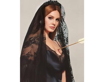 Lana Del Rey Porträt Matte Vertikales Poster | Gothic Schleier Kunstdruck