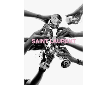 Saint Laurent Champagner Toast Druck | Matt Vertikaler Posterdruck