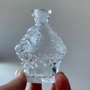 Vintage Clear Cut Glass Miniature Vase, Small Perfume Bottle Without Stopper, Bud Vase Flowers, Antique Style Vanity Decor, Diffuser Bottle