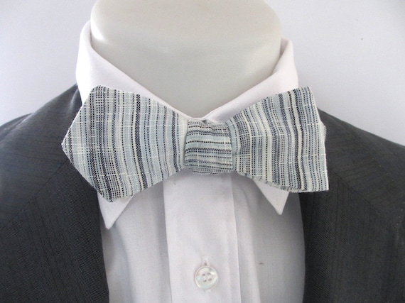 Papillon pour - hommes - pour bleu et gris rayure 100 % lin ~ point de diamant ~ le neoud ~ papillion ~ corbata ad2646 Papillon pour - hommes - pour bleu et gris rayure 100 % lin ~ point de diamant ~ le neoud ~ papillion ~ corbata ad2646