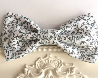 Pre-tied bowtie in grey and pale blue floral design ~ quality cotton