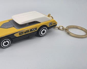 Llavero Hot Wheels Long Bloc / ¡Vamos! con llavero personalizado MOON / Llavero Hot Rod / Llavero de coche de metal fundido personalizado / Regalo de coleccionista