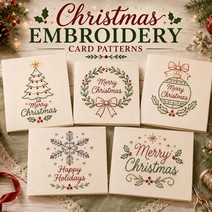 Könnte beinhalten: Fünf quadratische cremefarbene Karten mit weihnachtlichen Stickmustern. Die Karten zeigen einen geschmückten Baum, einen Kranz, eine Kugel, eine Schneeflocke und Stechpalmenblätter mit dem Text Merry Christmas oder Happy Holidays in rotem und grünem Garn.