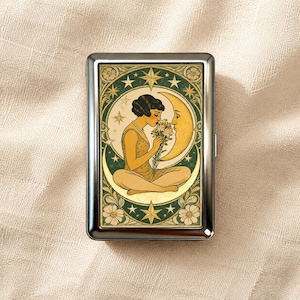 cigarette smoker gift ideas Cig Smokers With four glasses you are going to create new flavors for your friends and family SAVORI Cigarette Case for Women