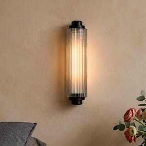 Arandela de parede para banheiro VEGA | Luminária de parede com efeito de vidro canelado | Iluminação moderna Art Déco