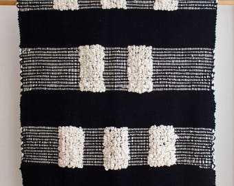 Grille Mudcloth couverture jeter, décor de dortoir minimaliste style scandinave, Boho canapé tissé jeter en noir et blanc, maison d’automne et vivant