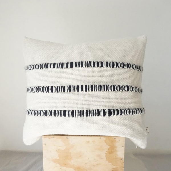 Home Mudcloth pillow cover, 3D Moroccan style, Chunky Knit woven scatter cushion, Minimalist woven pillow case with Stripes