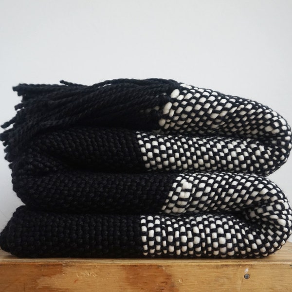 Black and white Chunky Throw Blanket Couch Cover