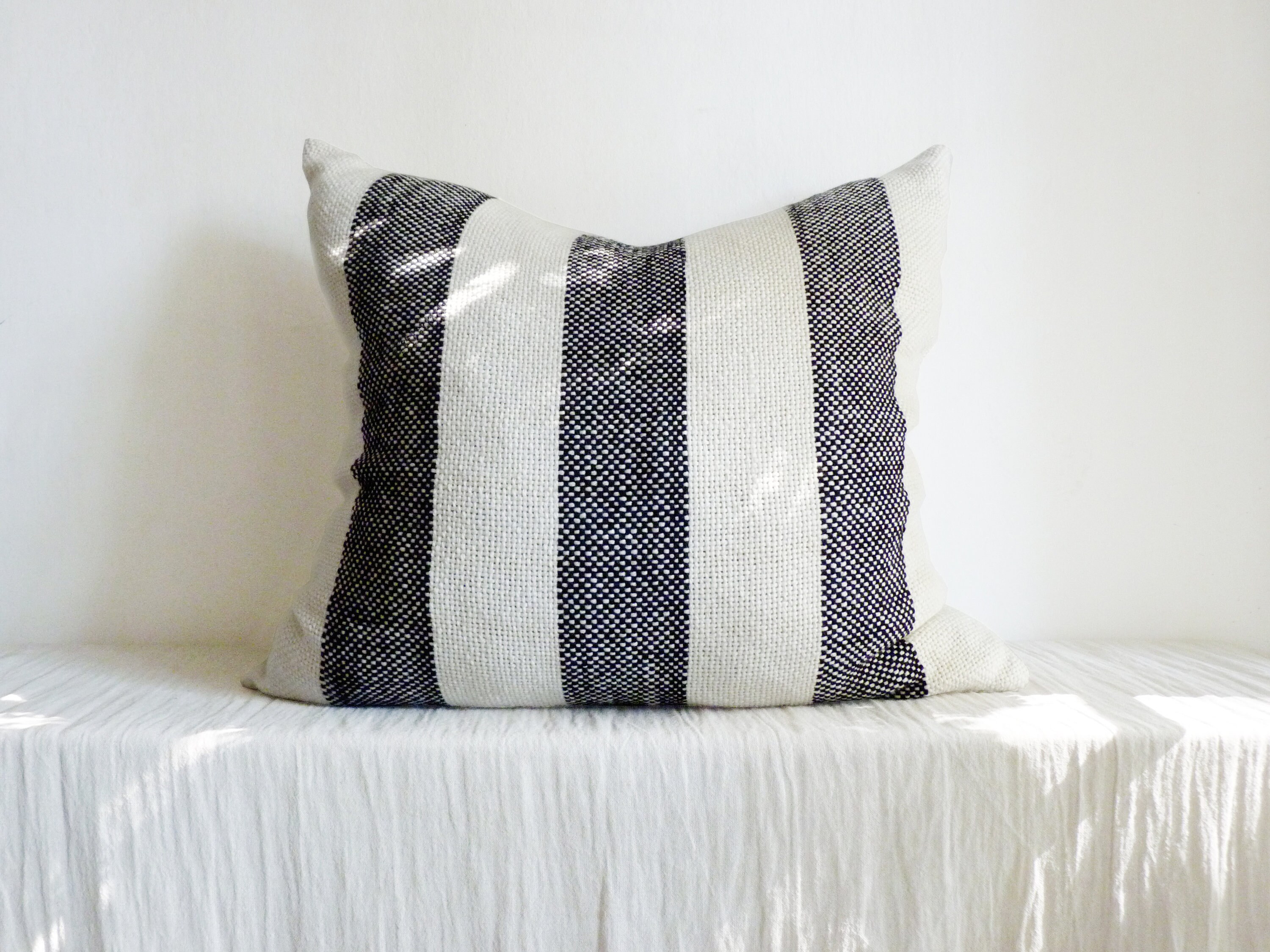 Housse de Coussin en Tricot Laine Noire et Crème, Oreiller Mérinos Pur 100% Tissé