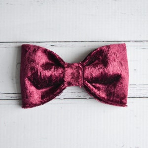 Bordeaux red velvet clip on bow tie, burgundy pretied tie, groomsmen or prom formal attire