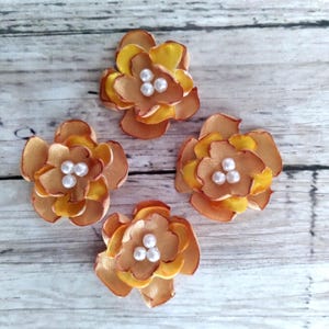 1 Zoll Antikgold und gold farbige Satinblumenverzierungen