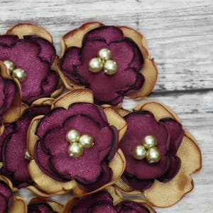 Ornements floraux en satin de canneberge et or antique de 2,5 cm (1 po.)