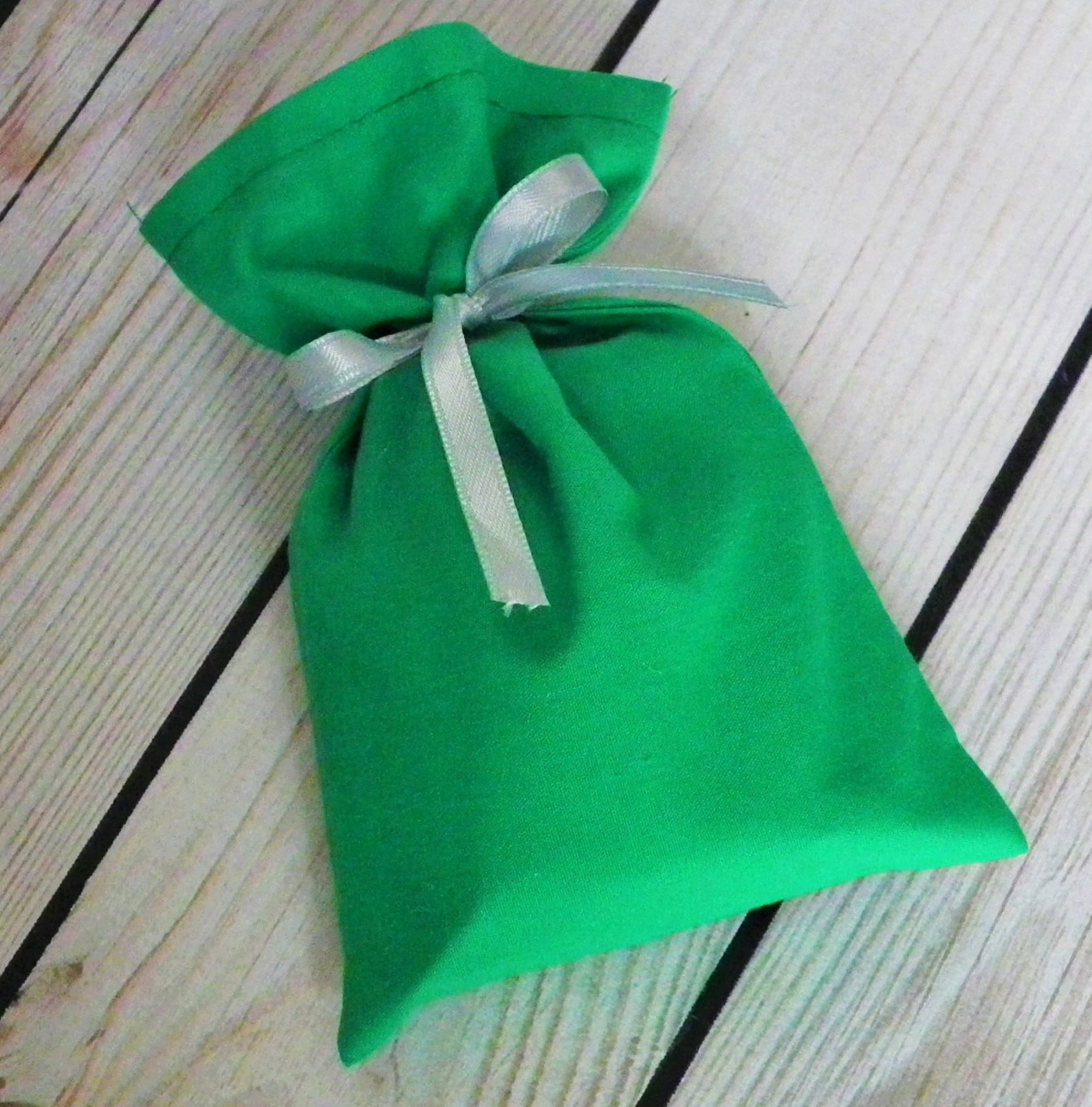 Kelly green fabric favor bags small cloth bags wedding Etsy