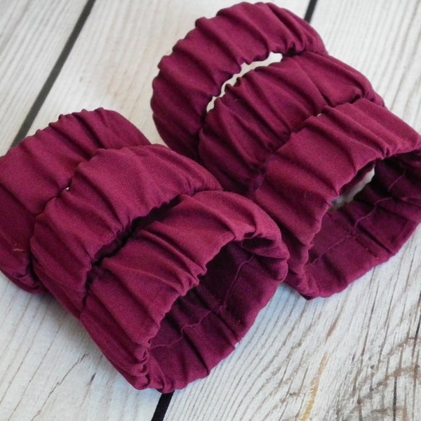 1 inch berry colored napkin rings with elastic fabric band, burgundy table decor, maroon serviette holder