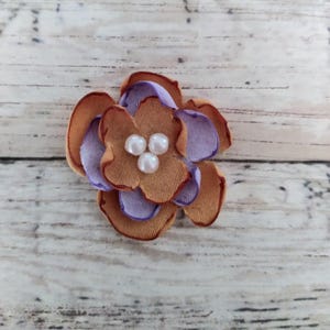 1-Zoll-Antikgold und Immergrün Satin Blumen Verzierungen