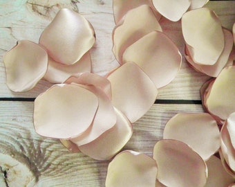 Flax colored satin rose petals - artificial champagne / light gold flower petals