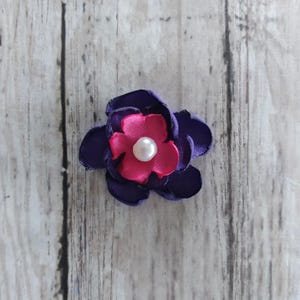1 Zoll Kirsche und lila Satin Blumen Verzierungen
