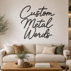 Letrero metálico personalizado con palabras, decoración de pared con escritura personalizada, arte con nombres en cursiva.