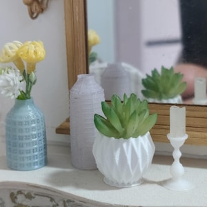 Conjunto de elementos decorativos en escala 1:12
