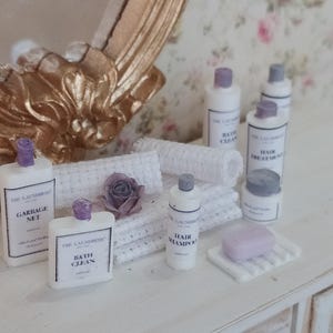 Bathroom Accessory Set, 1:12 Scale