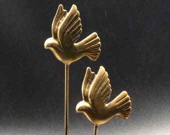 Two Bronze Metal Doves, Minimalist Art Bird Sculpture, Birds of Peace, Modern Sculpture, Bird Art Decor