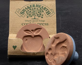 Set 2 Cookie Press Shaker Hearth by Wilton Industries IL,  Rowoco Ceramic Terracotta Cookie Stamp, Unused