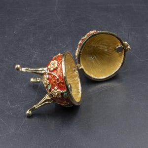 Egg Vintage Trinket Box, Faberge Style Egg, Red & Gold Enamel Decorated Egg Small Box, Collectible Eggs, Egg Art, Collectible Box image 4