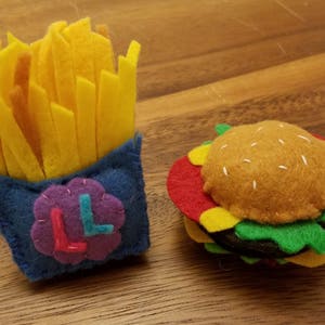 Hamburger and Fries Catnip Toy/Burger Fry Set/Catnip Toy/Hand Sewn Toy/Felt Cat Toy/Play Food/