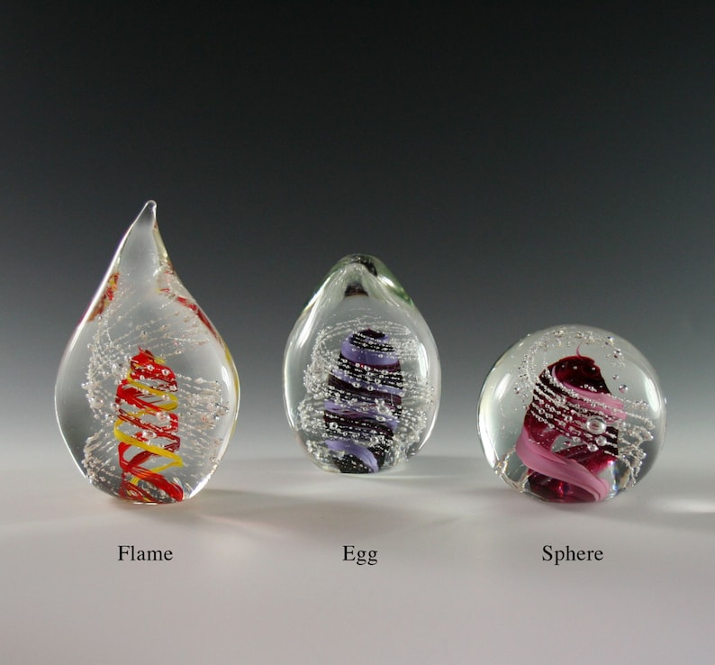 Memorial Glass Egg Paperweight, Cremation Ashes, Pet, Contact Us at www.kevinfultonglass.com For Other image 5