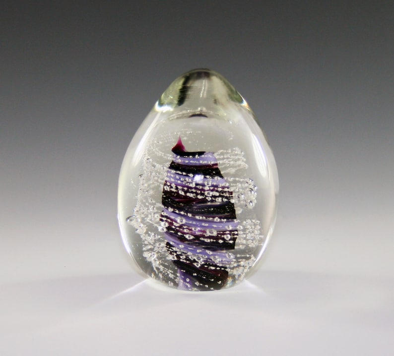 Memorial Glass Egg Paperweight, Cremation Ashes, Pet, Contact Us at www.kevinfultonglass.com For Other image 6