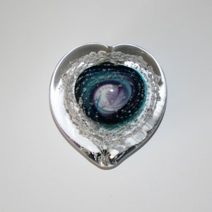 Memorial Glass Heart Paperweight, Cremation Ashes, Pet, Contact Us at www.kevinfultonglass.com For Other image 6