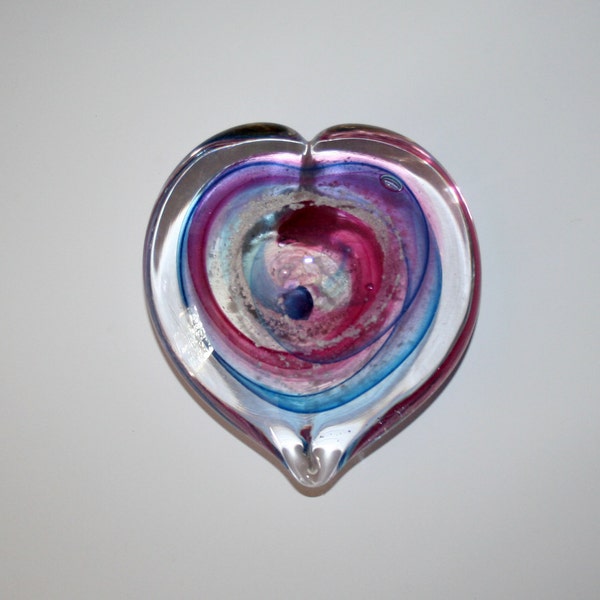 Memorial Glass Heart Paperweight, Cremation Ashes, Pet, Contact Us at www.kevinfultonglass.com For Other