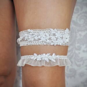 Wedding Garters with lace, Ivory Garter Set with lace and pearls, Bridal Accessories Ivory or White - 115G