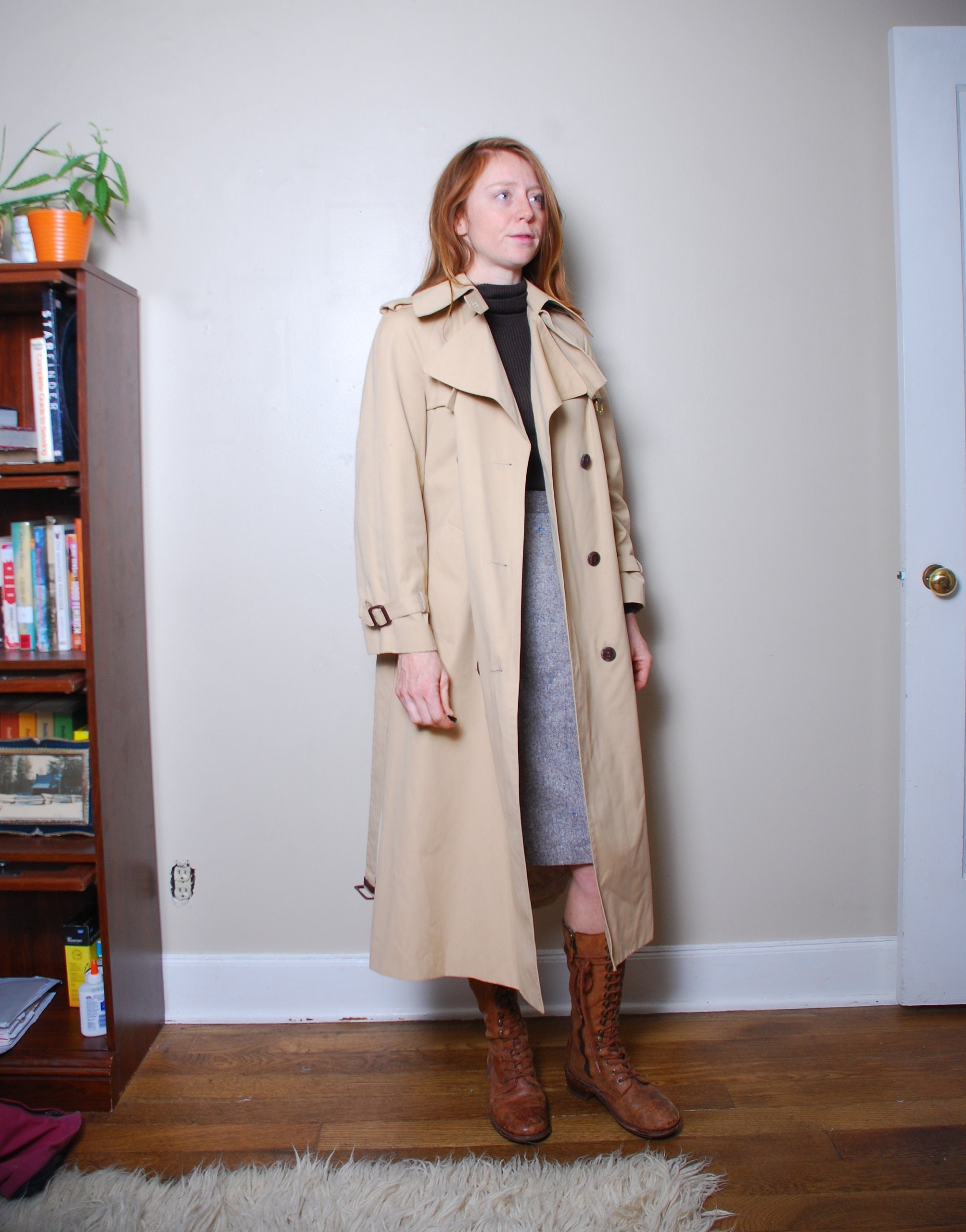 Vintage Etinne Aigner Trench Coat Sz 10 Hong Kong Beige Vintage Etinne Aigner Trench Coat Sz 10 Hong Kong Beige