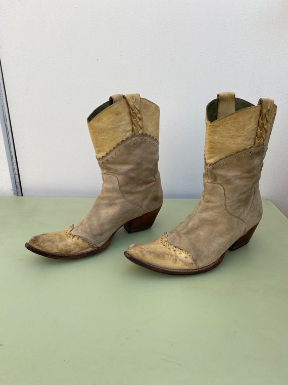 womens yellow cowboy boots