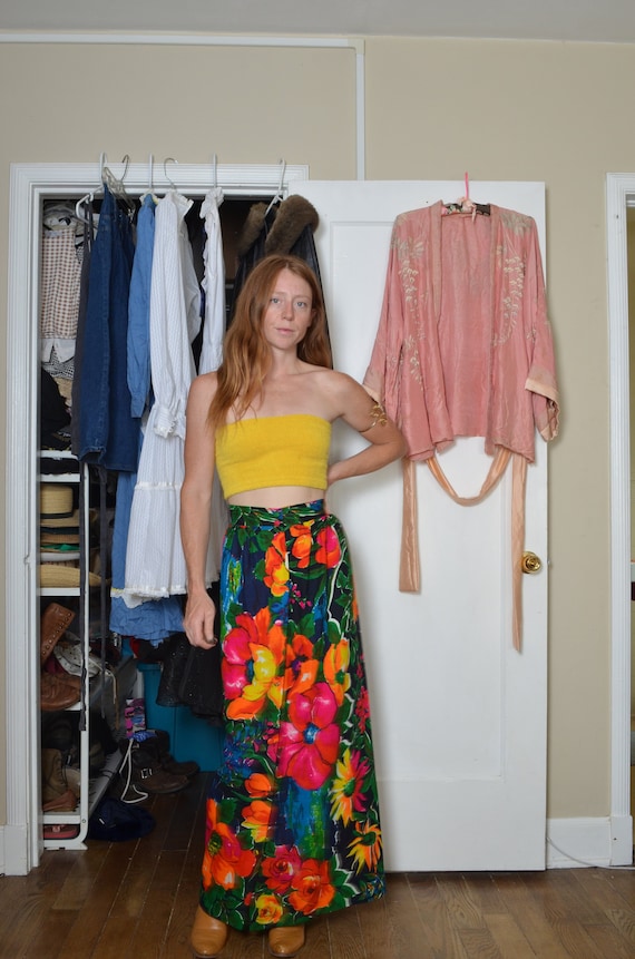 70s large maxi skirt Hawaiian floral dark rainbow 