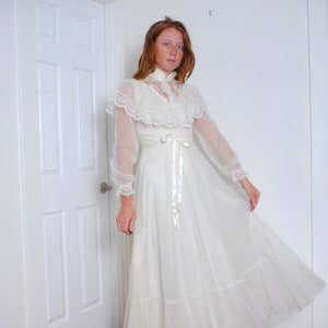 80s medium long sleeve Gunne Sax style Prom and Promises whiteish lace frilly wedding event gown long dress floral full skirt high collar image 3