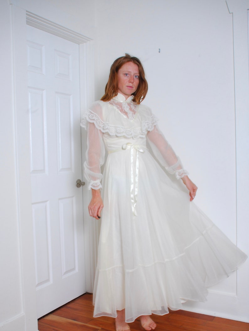 80s medium long sleeve Gunne Sax style Prom and Promises whiteish lace frilly wedding event gown long dress floral full skirt high collar image 3