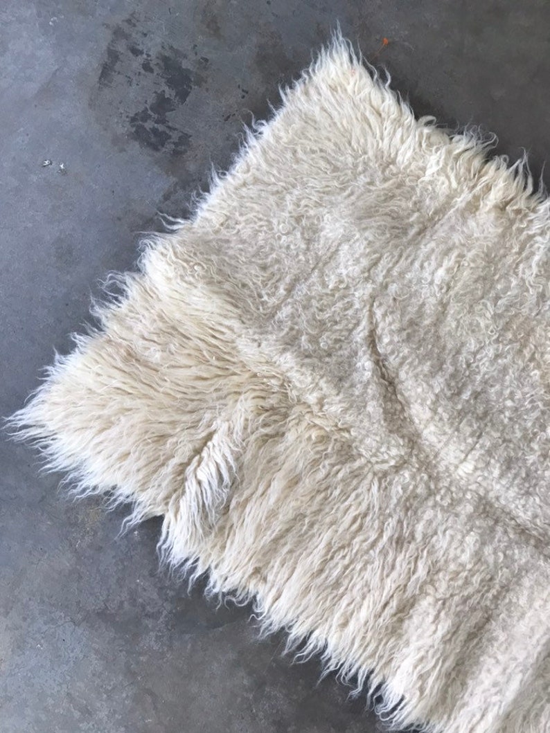 Vtg off white shag wool carpet sherpa sheep skin rug boho Etsy