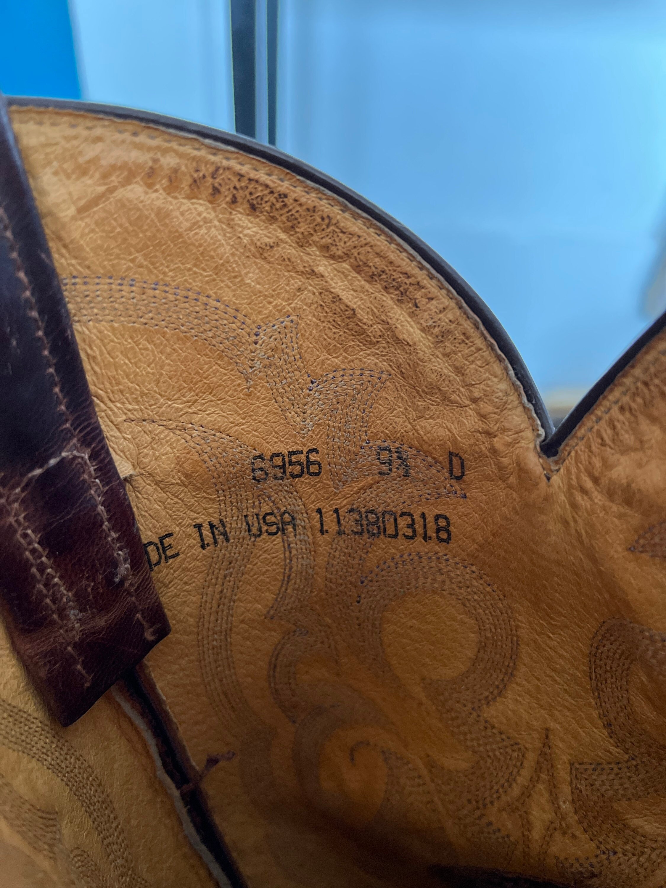 Vintage 9.5 D Tony Lama Embroidered Cowboy Boot Orange Brown 