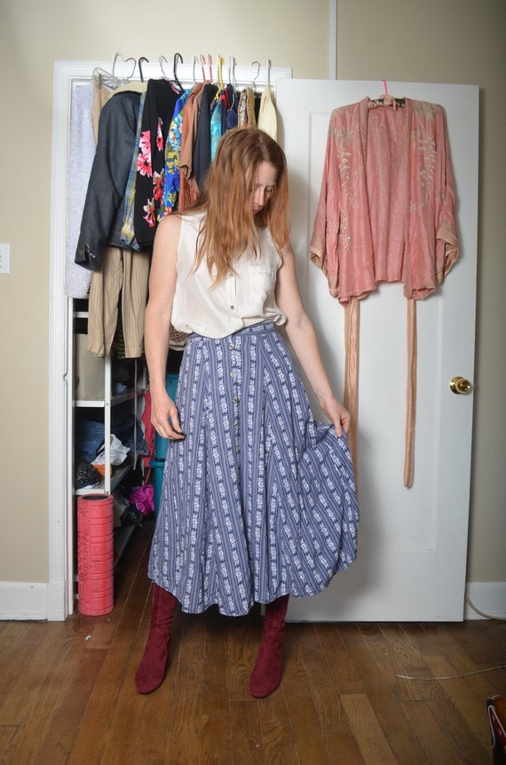 90s small blue floral button down skirt long wallp