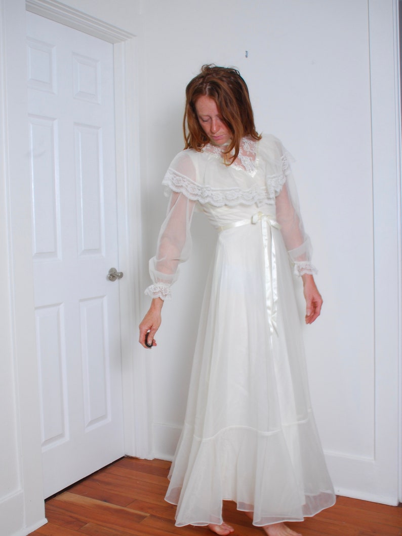 80s medium long sleeve Gunne Sax style Prom and Promises whiteish lace frilly wedding event gown long dress floral full skirt high collar image 5
