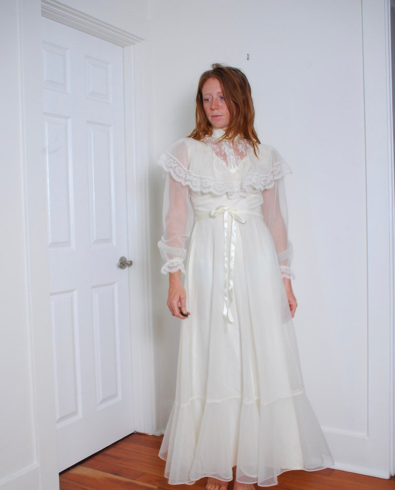 80s medium long sleeve Gunne Sax style Prom and Promises whiteish lace frilly wedding event gown long dress floral full skirt high collar image 6