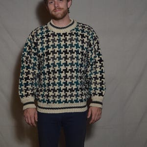 Vintage 80s Hand Made Ecuador Knit