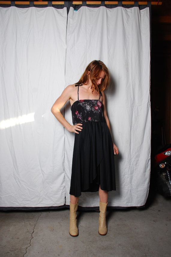 70s small disco party dress Black floral caplet boho hippie wedding festival summer spring prom tulip skirt tie straps purple pink White hip 70s small disco party dress Black floral caplet boho hippie wedding festival summer spring prom tulip skirt tie straps purple pink White hip